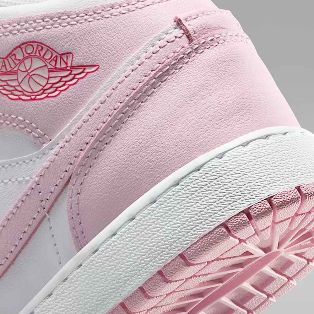 Nike Kids Sneakers - Pink and White